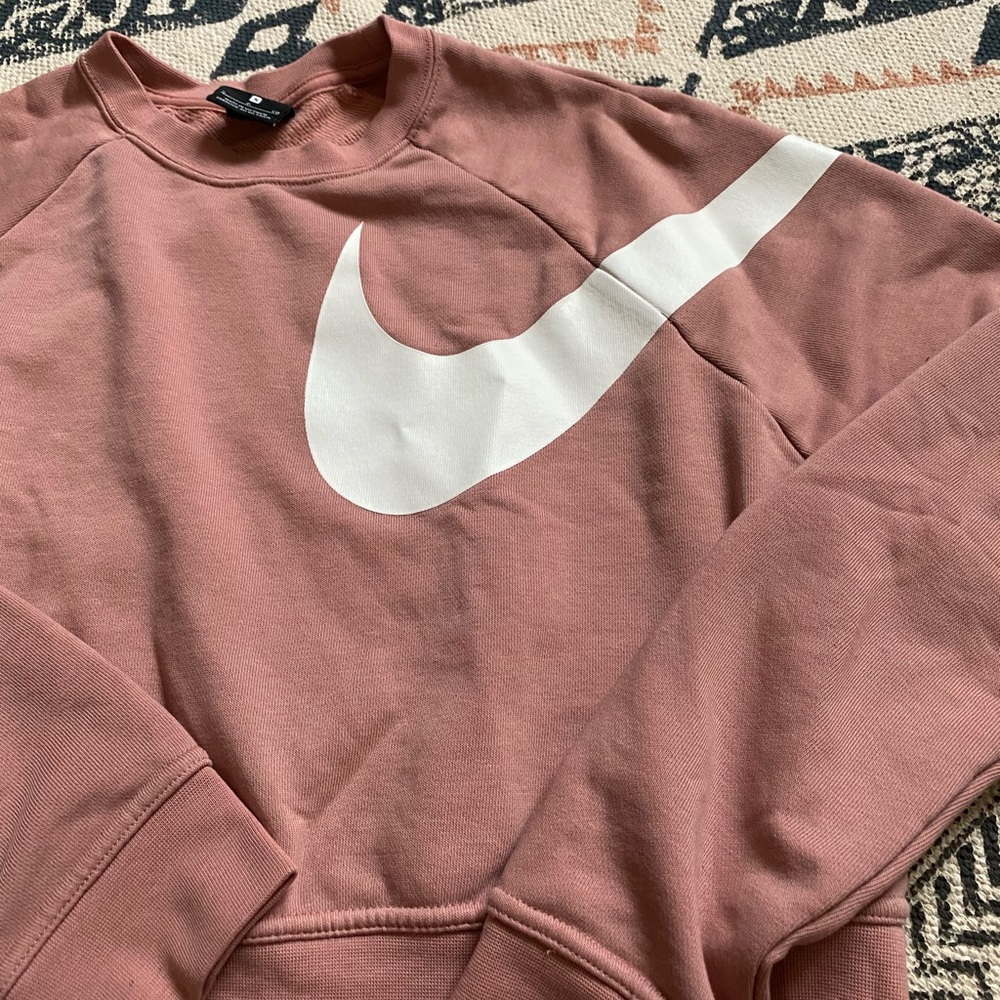Dusty pink Nike sweater